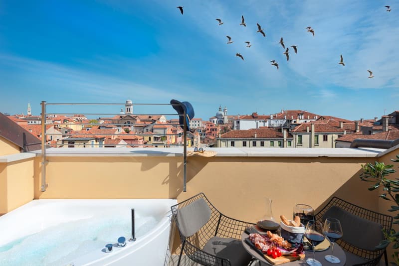 Private hot tub at Palazzo Veneziano - Venice Collection, Venice — photo 3