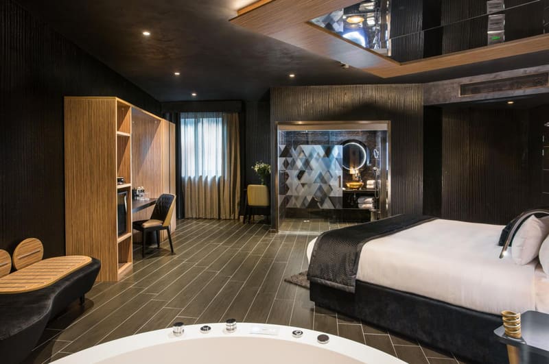 Private hot tub at H Hotel & SPA - Adults Only, St Julian's — photo 4