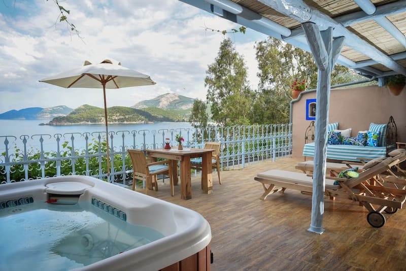 Private hot tub at Beyaz Yunus Hotel - Adults only, Fethiye — photo 3