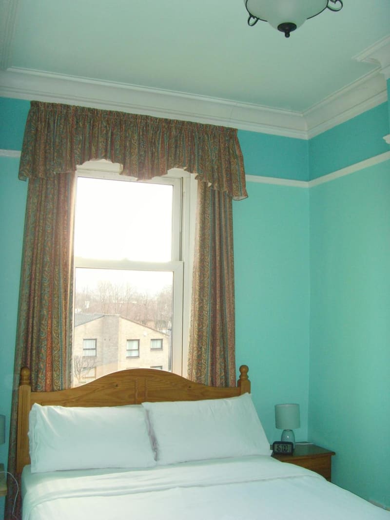 Private jacuzzi at Twin Lions Hotel, Edinburgh, photo 6