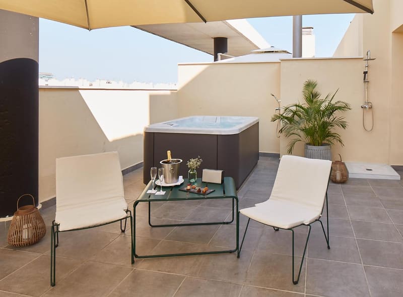 Private hot tub at Eurostars Málaga, Malaga — photo 2