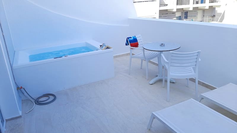 Private jacuzzi at Naiades Marina Hotel, Agios Nikolaos — photo 5