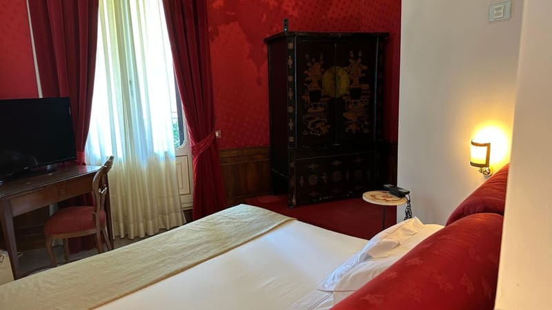 Private hot tub at Ca' Nigra Lagoon Resort, Venice, photo 2