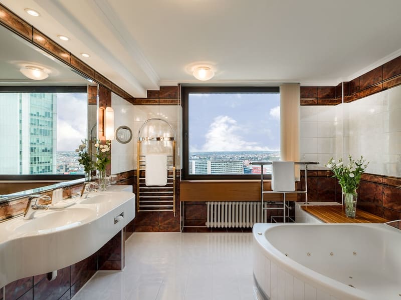 Private hot tub at Panorama by Verdi Hotels, Prague — photo 6
