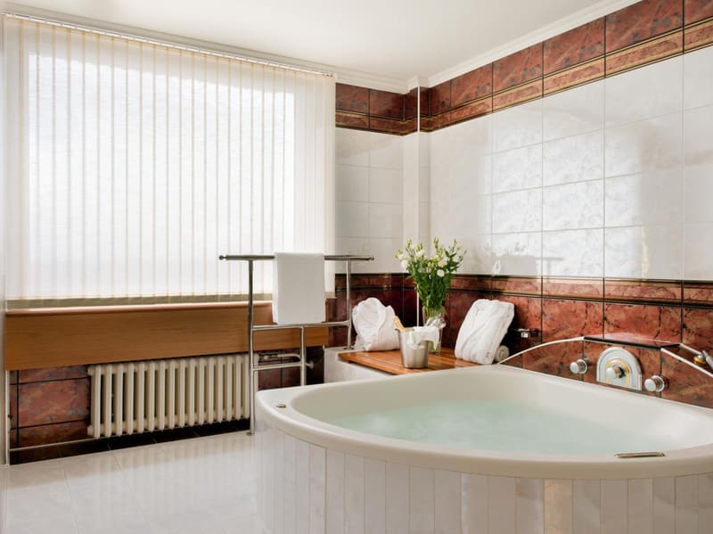 Private hot tub at Panorama by Verdi Hotels, Prague, photo 5