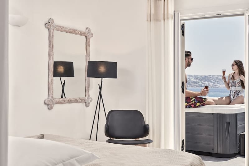 Private hot tub at Mykonos Princess Hotel, Mykonos — photo 4