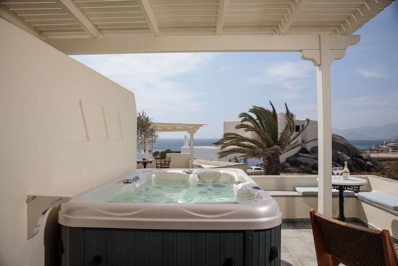 Private hot tub at Proteas Hotel & Suites, Naxos — photo 2