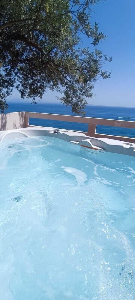 Private hot tub at Villa Santa Maria - Luxury Country House, Amalfi — photo 2
