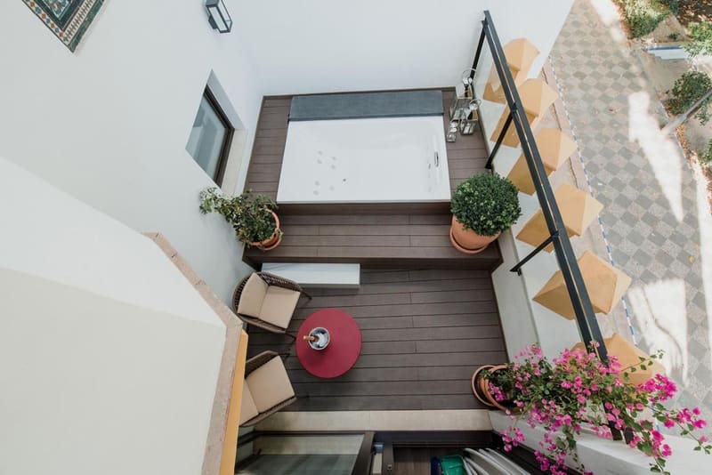 Private plunge pool at Suites Murillo Plaza Sta. Cruz, Seville, photo 2