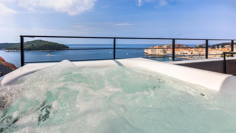 Private hot tub at Dubrovnik Old Town Apartments, Dubrovnik, photo 2