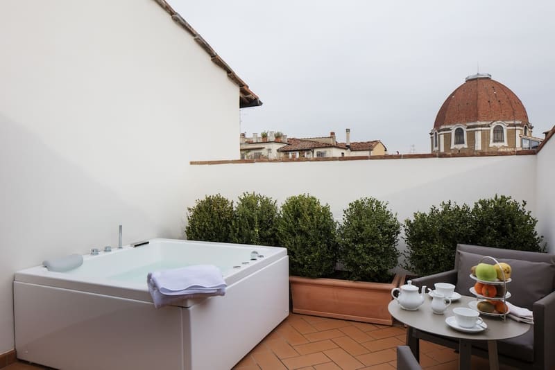Private hot tub at The Frame Hotel, Florence
