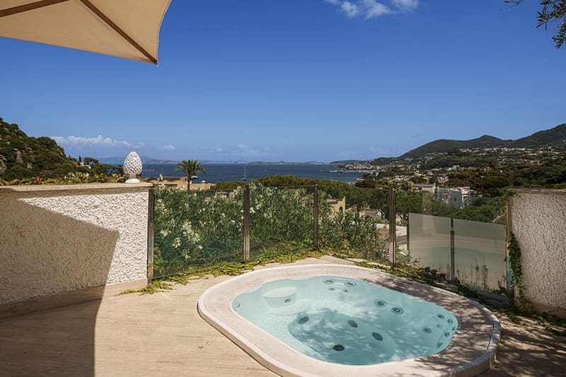 Private hot tub at Botania Relais & Spa - The Leading Hotels of the World, Ischia — photo 4