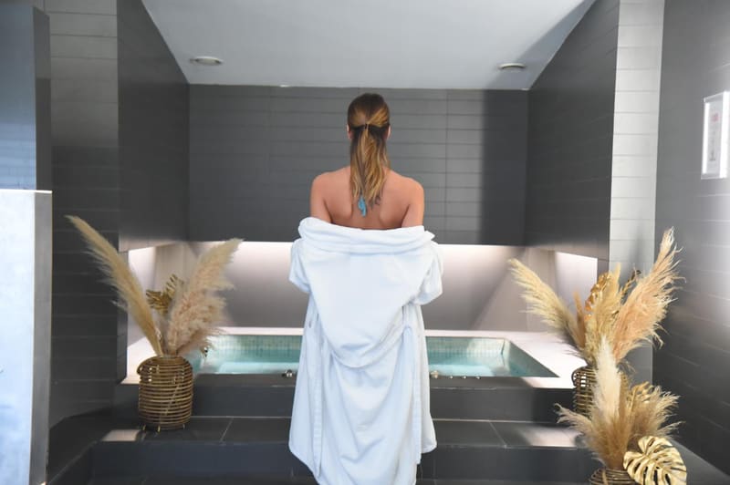 Private hot tub at Royal Antibes - Luxury Hotel, Résidence, Beach & Spa, Antibes — photo 4