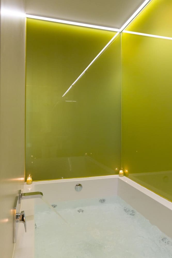 Private hot tub at Hotel Macià Sevilla Kubb, Seville — photo 6