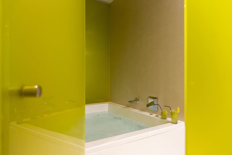 Private hot tub at Hotel Macià Sevilla Kubb, Seville — photo 4