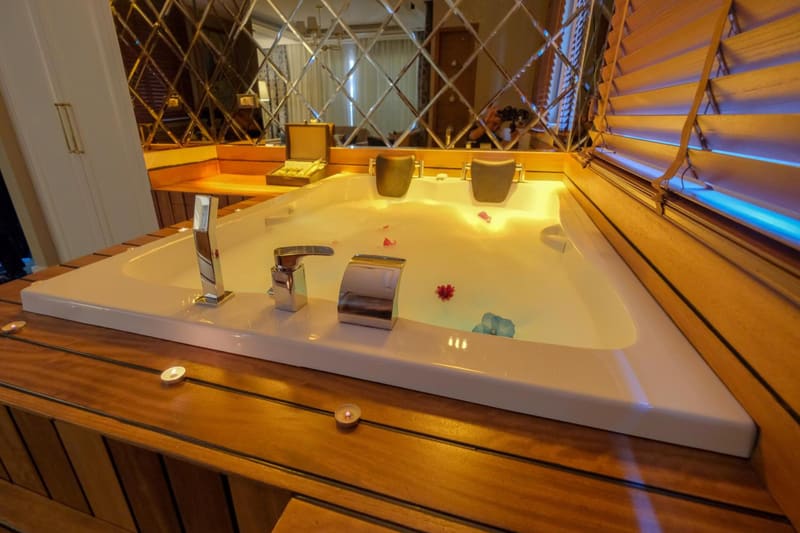 Private jacuzzi at Elysium Green Suites, Antalya — photo 2