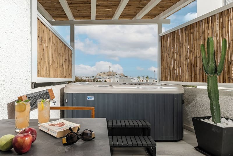 Private hot tub at Anatoli, Naxos — photo 3