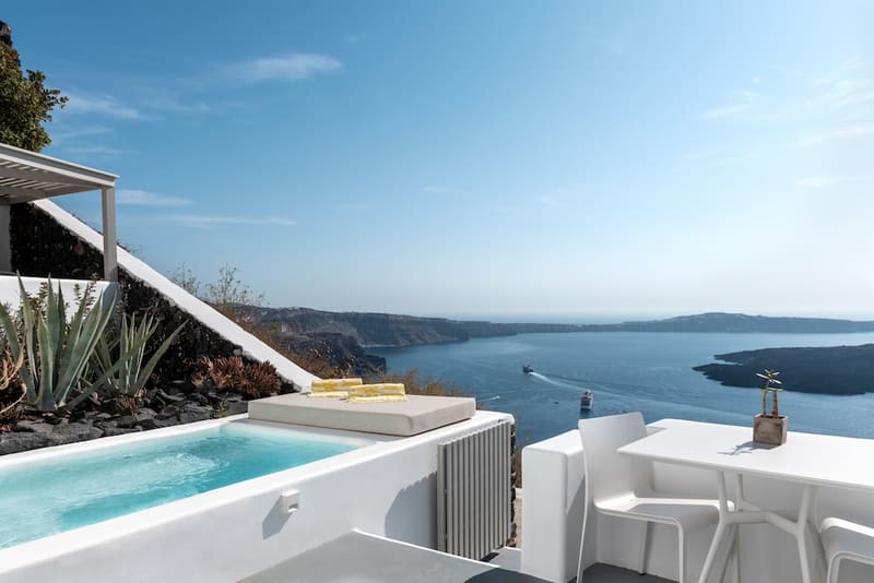 Private plunge pool at Grace Hotel, Auberge Collection, Santorini