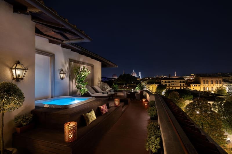 Private jacuzzi at Sina Villa Medici, Autograph Collection, Florence — photo 2