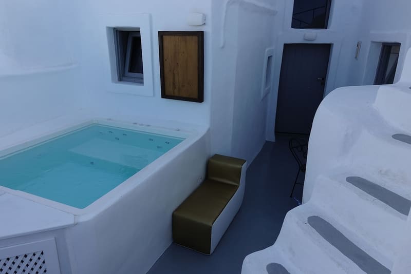Private plunge pool at Ducato di Oia - Adults Only, Santorini — photo 2