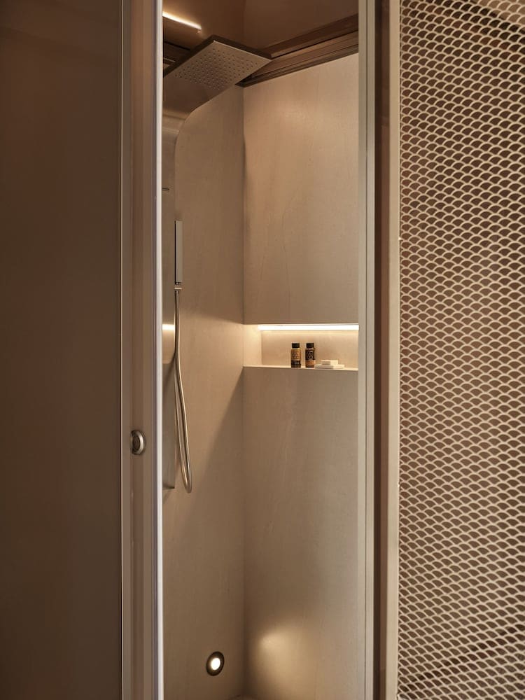 Private hot tub at Domus Blanc Boutique Hotel, Member of Domus Elegance Collection, Chania, photo 5