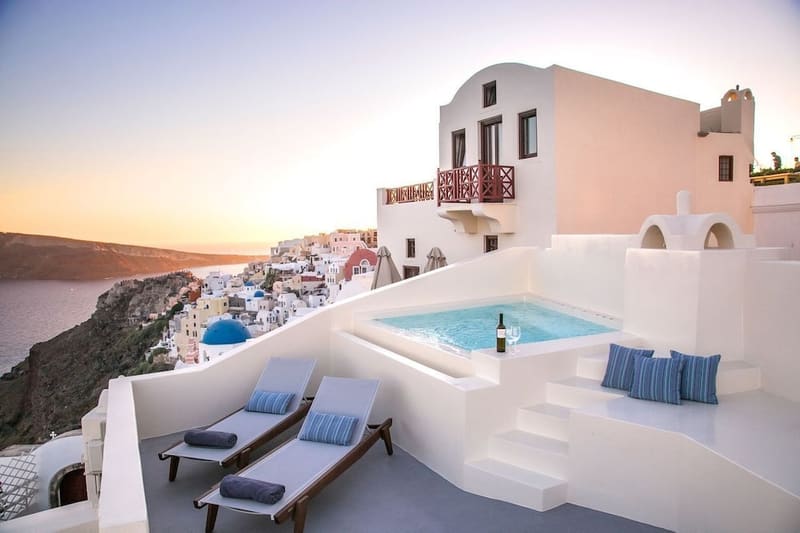 Private hot tub at Aloia Villas, Santorini — photo 2
