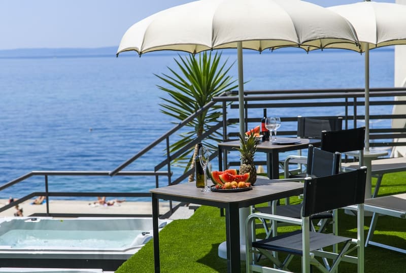 Private hot tub at Via Mare Luxury rooms, Split