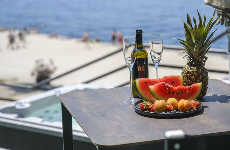 Private hot tub at Via Mare Luxury rooms, Split — photo 2