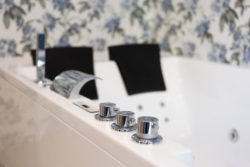 Hotels with a private in-room jacuzzi, hot tub or plunge pool in Florence