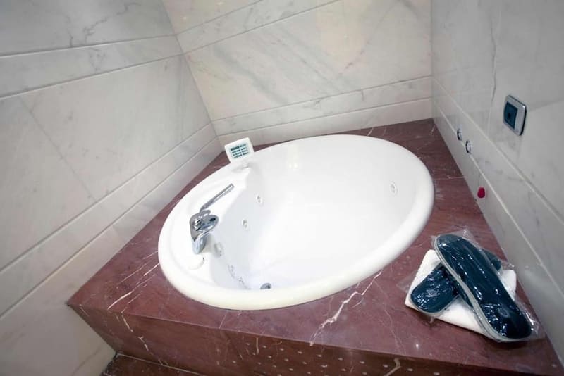 Private jacuzzi at Papillo Hotels & Resorts Roma, Rome