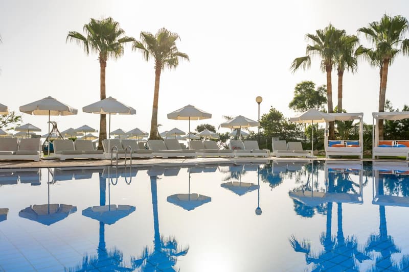 Private jacuzzi at Atlantica Sea Breeze, Adults Only, Protaras, photo 4