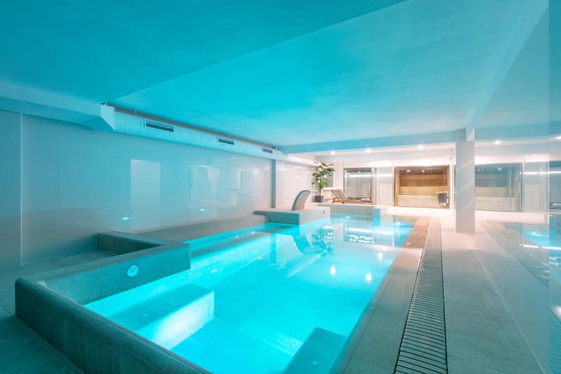 Private jacuzzi at INNSiDE by Meliá Palma Center, Palma de Mallorca