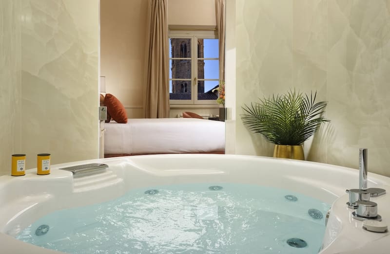 Private hot tub at San Firenze Suites & Spa, Florence