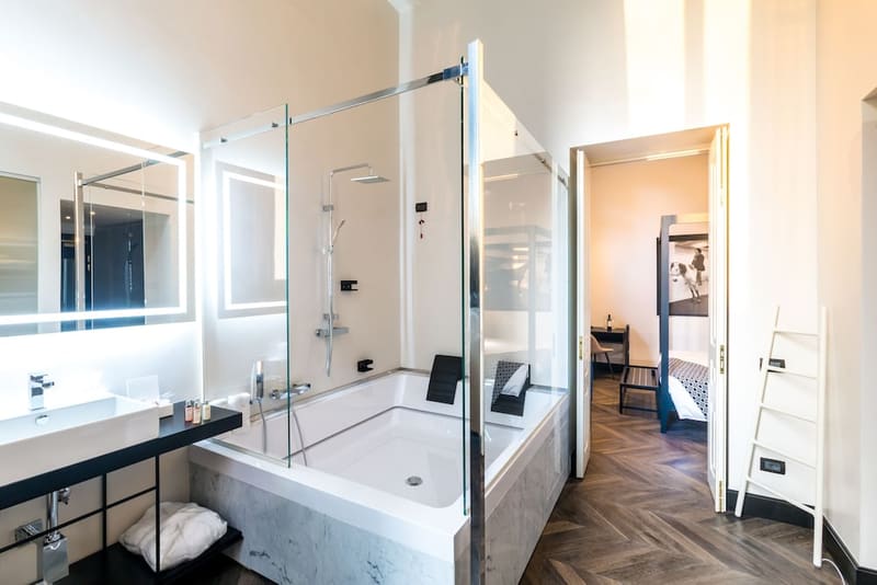 Private jacuzzi at Hotel The Haven Roma, Rome, photo 2