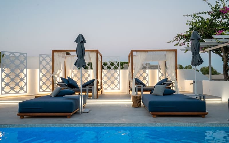 Private hot tub at Aressana Spa Hotel and Suites, Santorini, photo 4