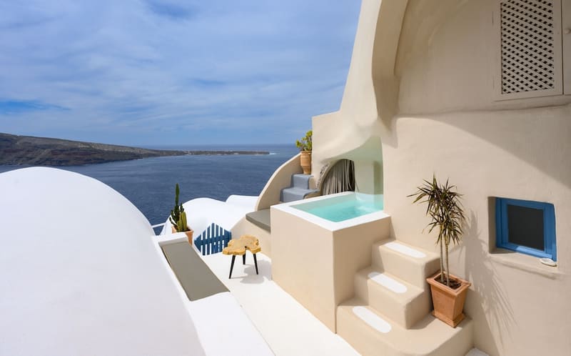 Private hot tub at Nano Oia Villas, Santorini — photo 4