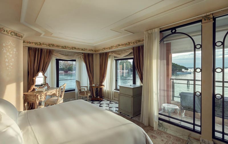 Private plunge pool at Hotel Cipriani, A Belmond Hotel, Venice, Venice, photo 3