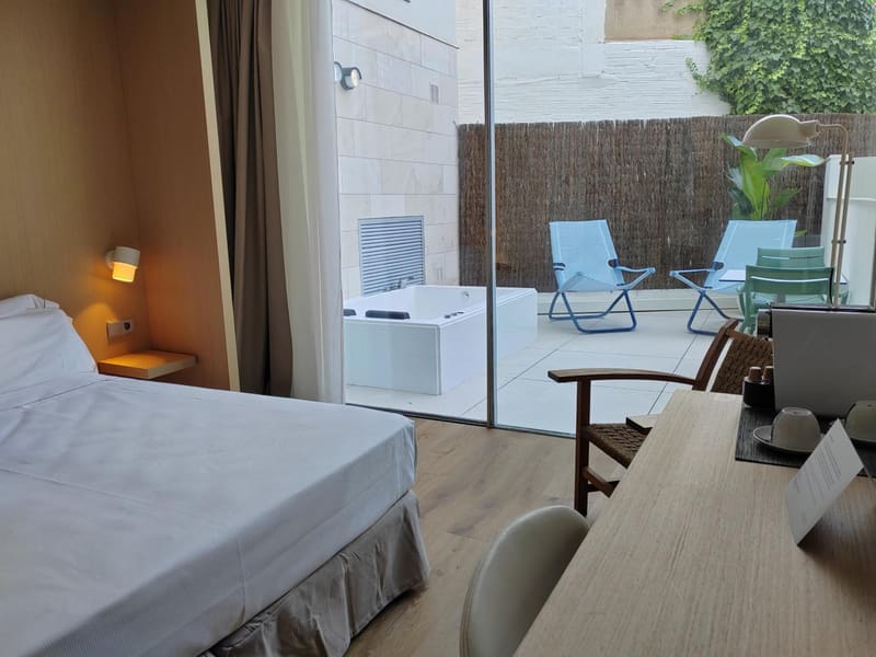 Private hot tub at Alenti Sitges Hotel, Sitges, photo 4