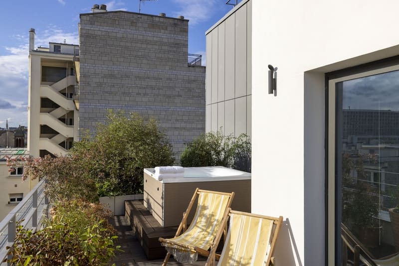 Private hot tub at Quinzerie Hotel, Paris, photo 3