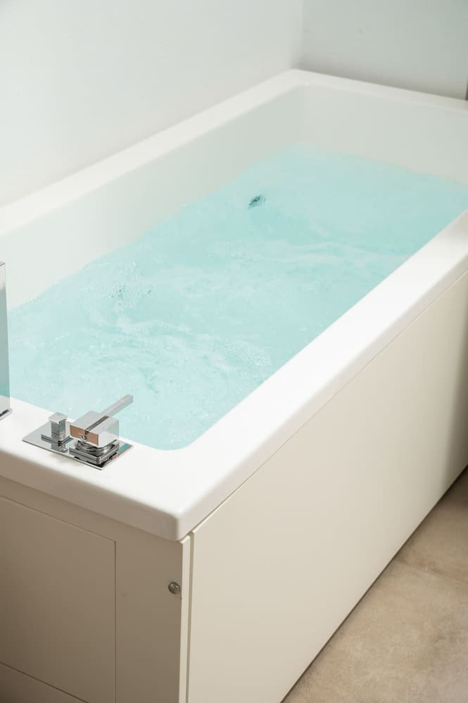 Private hot tub at Elia Portou Luxury Residence, Chania, photo 2