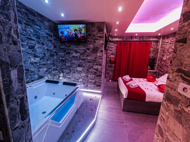 Private hot tub at Il Gladiatore, Rome, photo 2