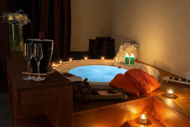 Private hot tub at The Code Hotel, Rome, photo 6