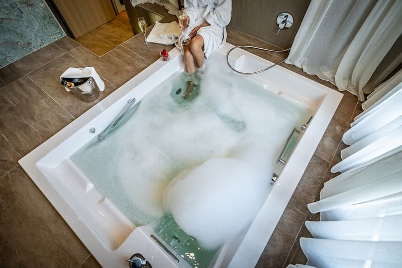 Private hot tub at Hotel La Scaletta Al Ponte Vecchio, Florence