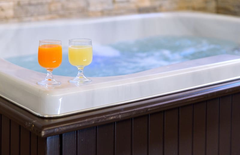 Private hot tub at Hotel Amalfi, Amalfi — photo 4
