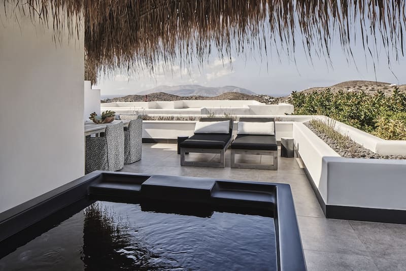 Private hot tub at Liostasi, Ios