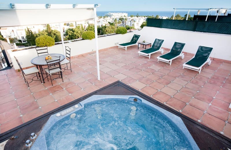 Private hot tub at Apartamentos Guadalpin Boutique, Marbella
