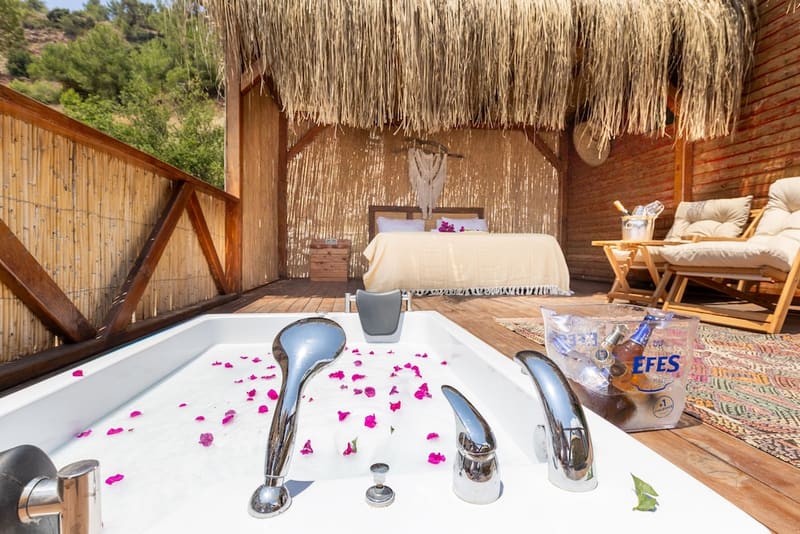 Private hot tub at La Boheme Kabak, Fethiye — photo 4