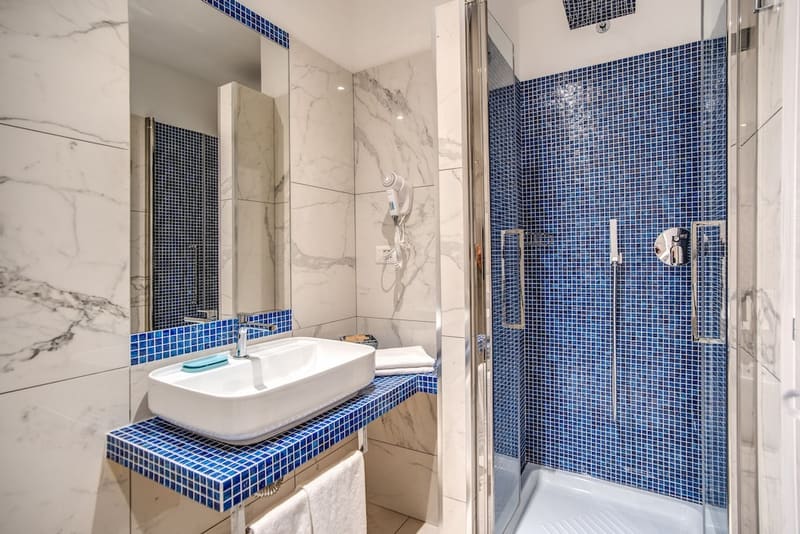 Private jacuzzi at Tritone Top House, Rome, photo 5