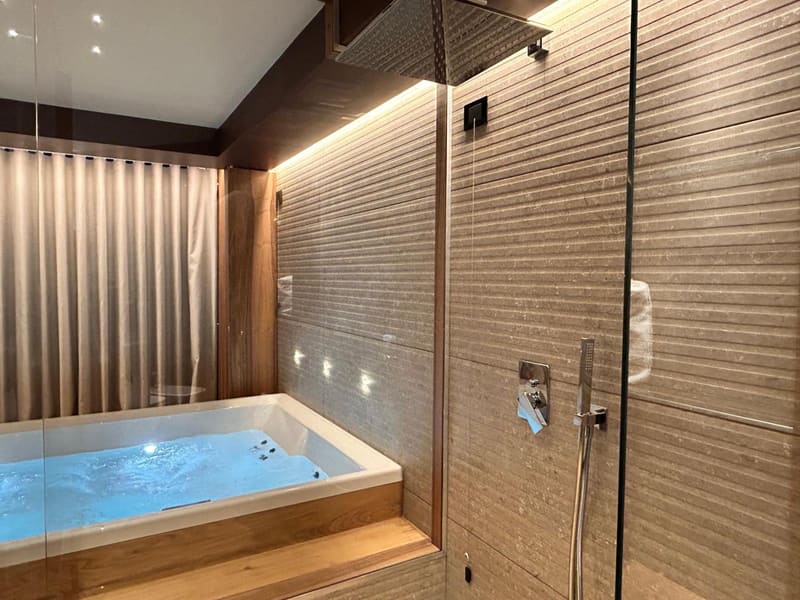 Private plunge pool at Alevic Hotel Sirmione, Sirmione — photo 3