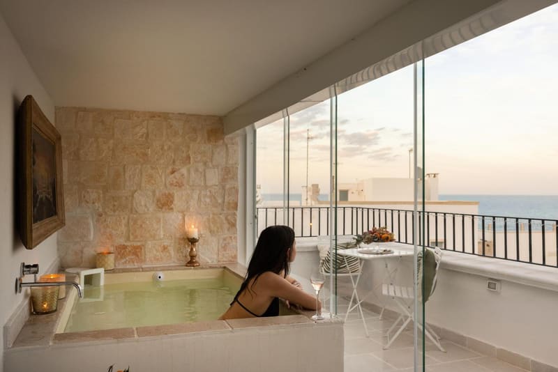 Private hot tub at Dimore di Brando San Benedetto, Polignano a Mare, photo 4